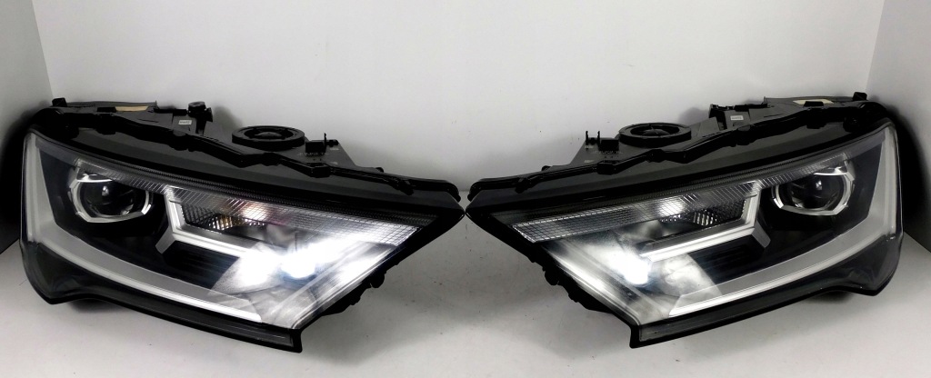 Купити Audi q7 4m рестайлінг  фара правий ліва led комплектна