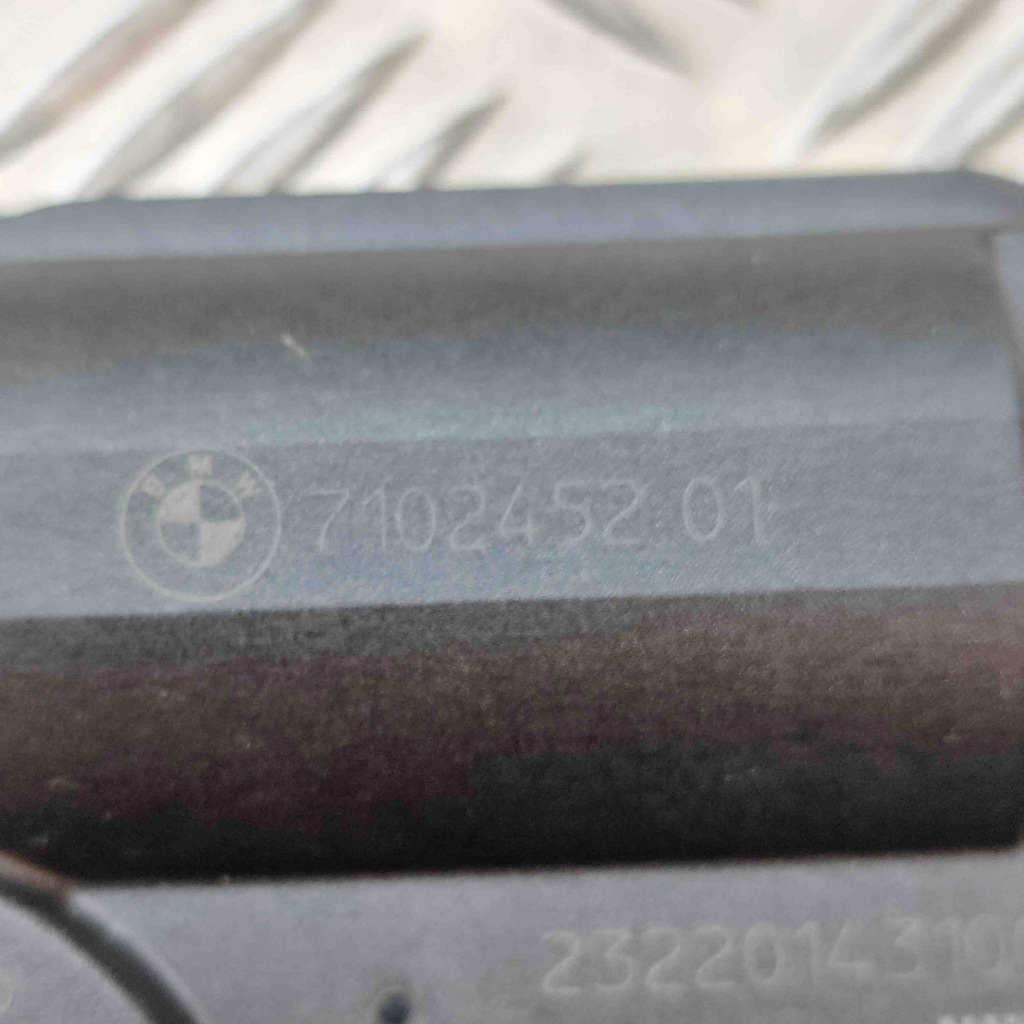 фото №8, Моторчик вихлоп bmw 5 g30 18307102452 25093367 3.0l 195kw 2019