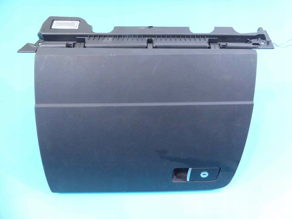 фото №1, Бардачок пасажира vw passat b8 europa