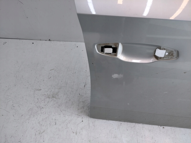 фото №2, Skoda scala дверь