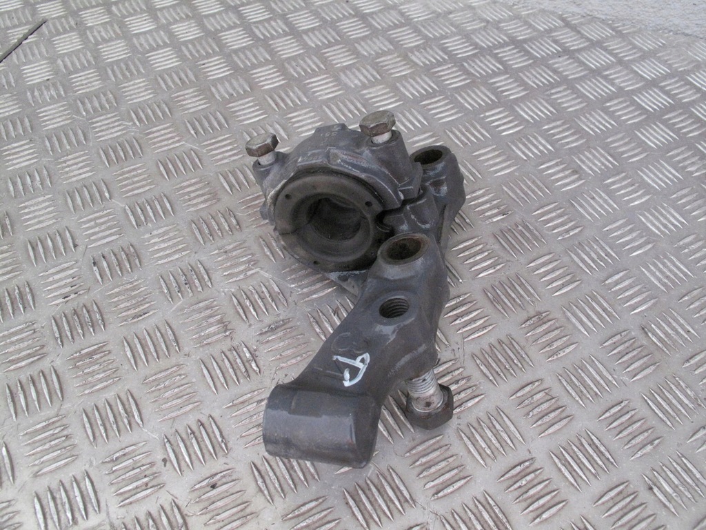 фото №1, Кронштейн кронштейн тяга правый scania r s