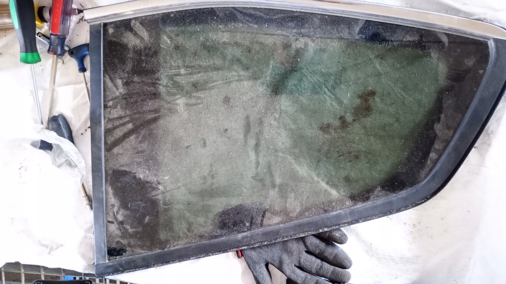 фото №1, Стекло кузовная правая vw atlas 3.6 fsi 2017