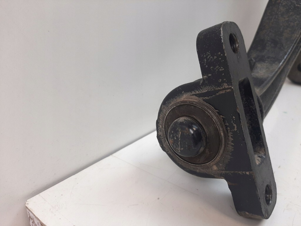 фото №13, 2007 jeep commander рычаг передний нижний