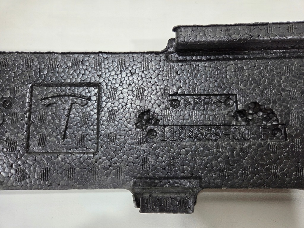 Балка усилитель бампера пена абсорбер tesla model 3 1104667-00-f перед Оригинал