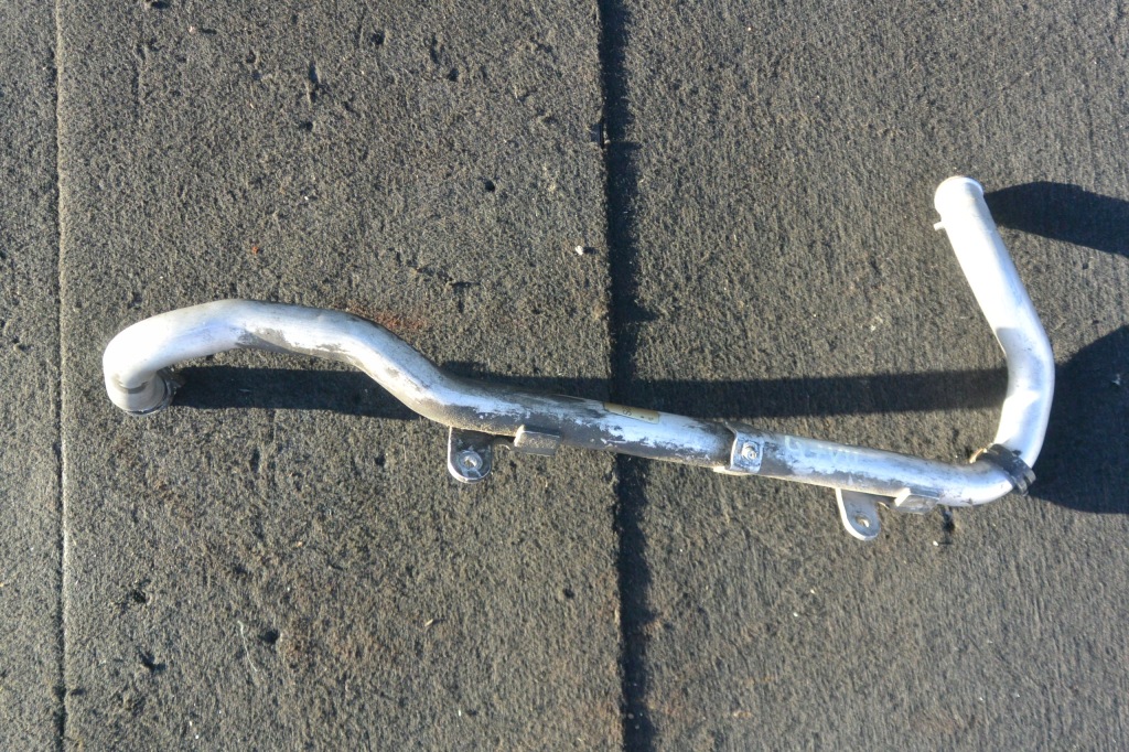 фото №1, Шланг трубка wąż wody 4.2 fsi audi q7 4l a8 d3