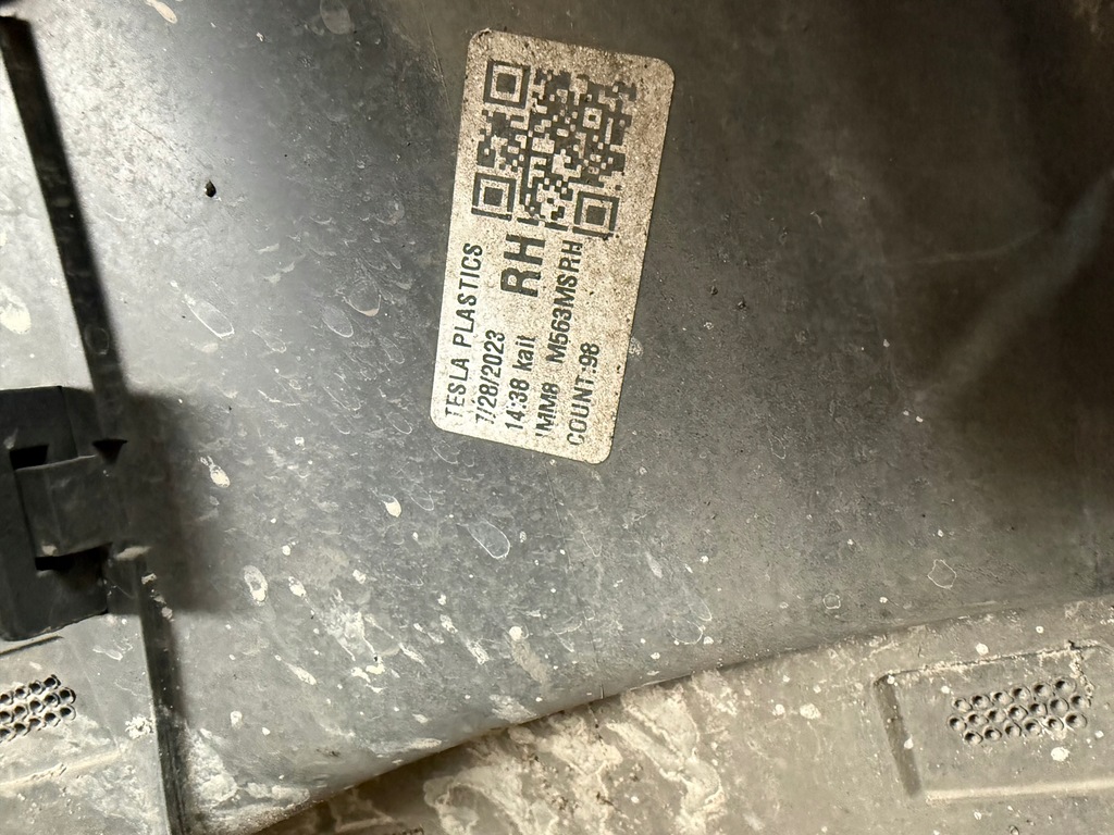 фото №14, Tesla model s plaid бампер перед передний