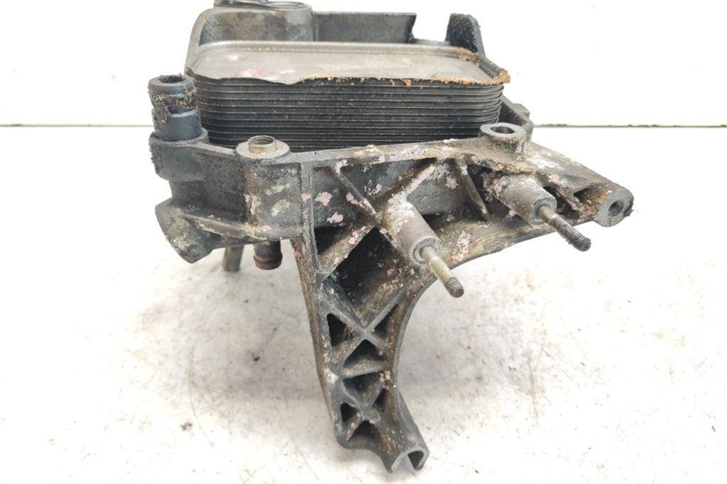 фото №7, Кронштейн фильтра масла audi a8 d2 4d2, 4d8 077117021n 3.3l дизель 2002