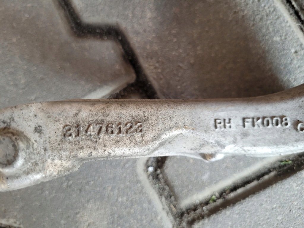 фото №7, Амортизатор перед правий 31658474 31476123 volvo s60 iii v60 ii 2.0 d