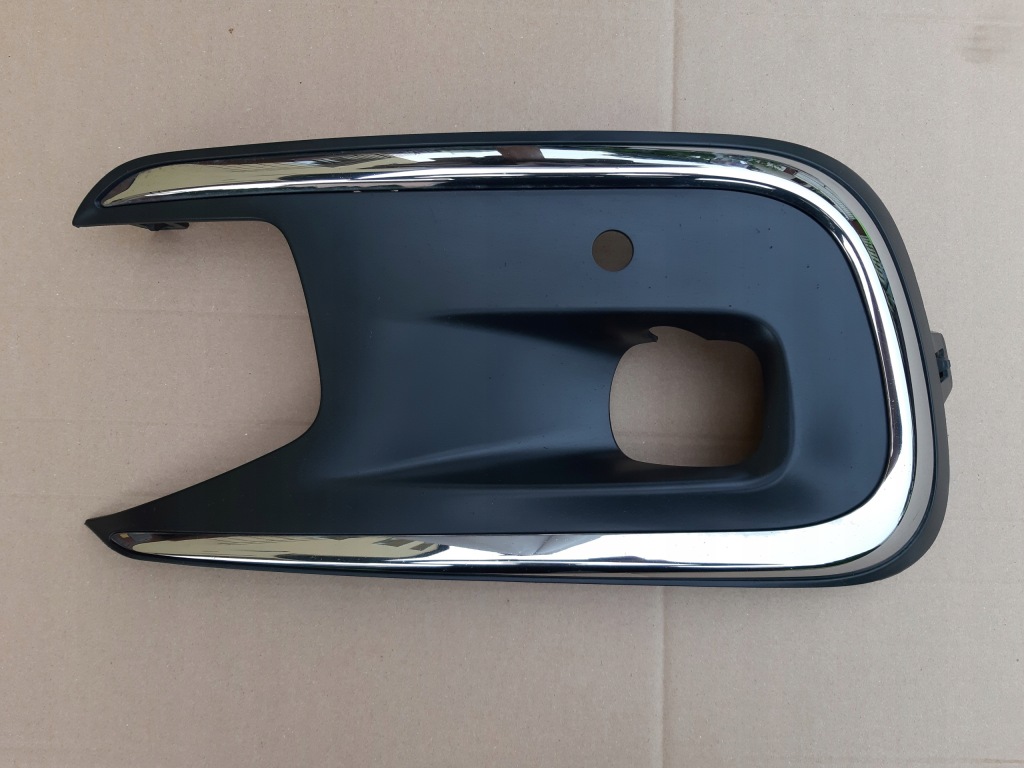 Купити Citroen c4 picasso ii lift 2016- ліва решітка протитуманної фари ліва решітка бампера