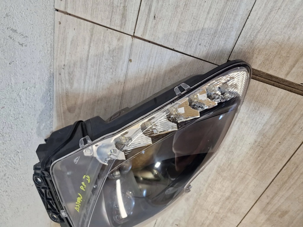 фото №4, Лампа фара правый перед aston martin vantage