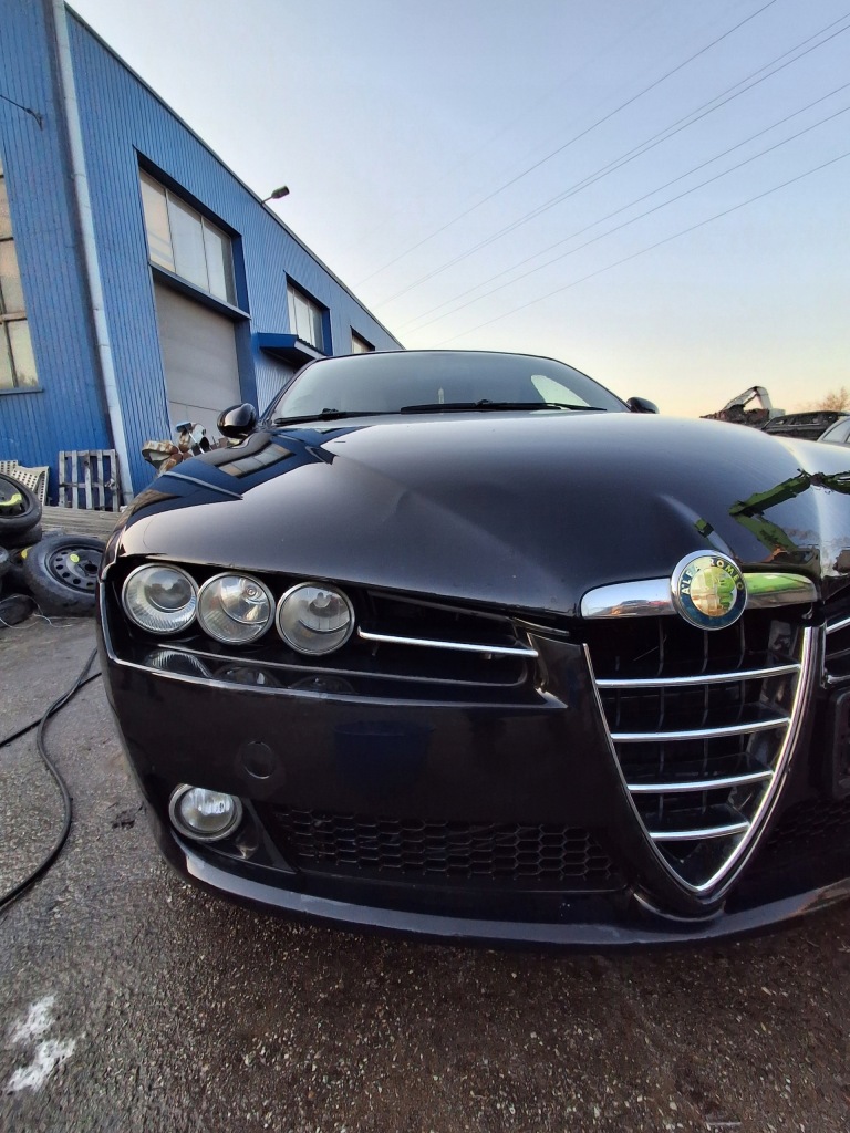 Купити Alfa romeo 159 2.4 jtdm лампа права перед ксенон