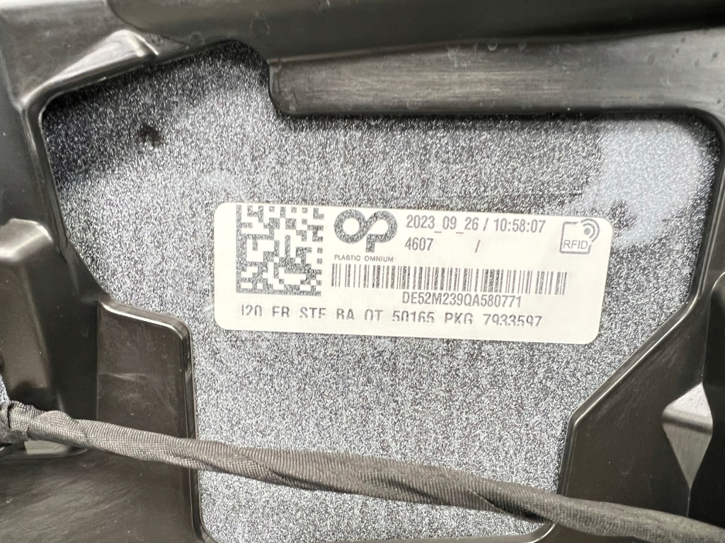 фото №11, Бампер передний bmw ix i20 6x pdc a96 mineral weiss