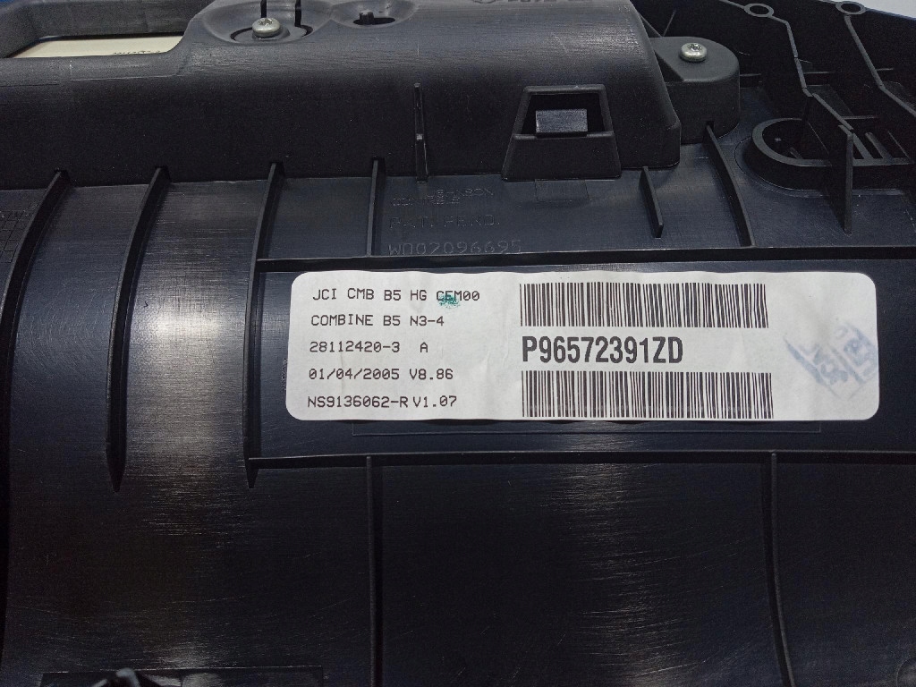 фото №6, Citroen c4 i 1.6b приборы счетчик p96572391zd