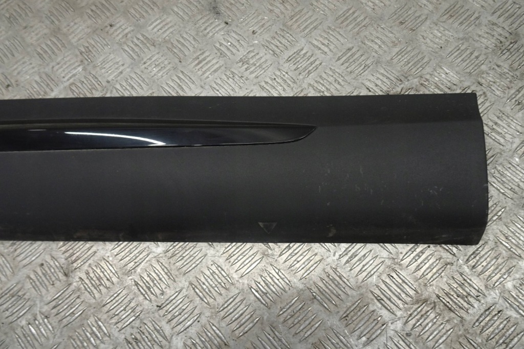 Mg marvel r молдинг дверь задний  задняя левая 22- Доставка