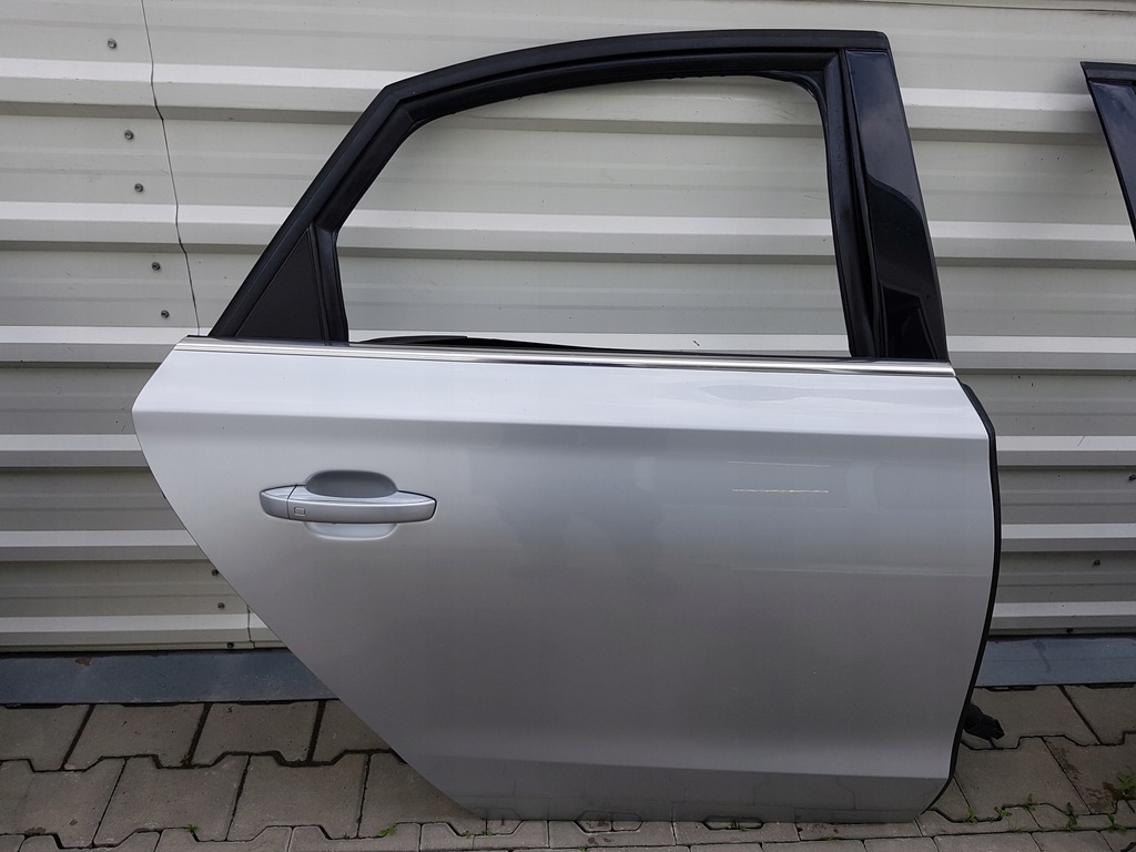 фото №1, Audi a8 d4 09-13r дверь правое задняя lx7w
