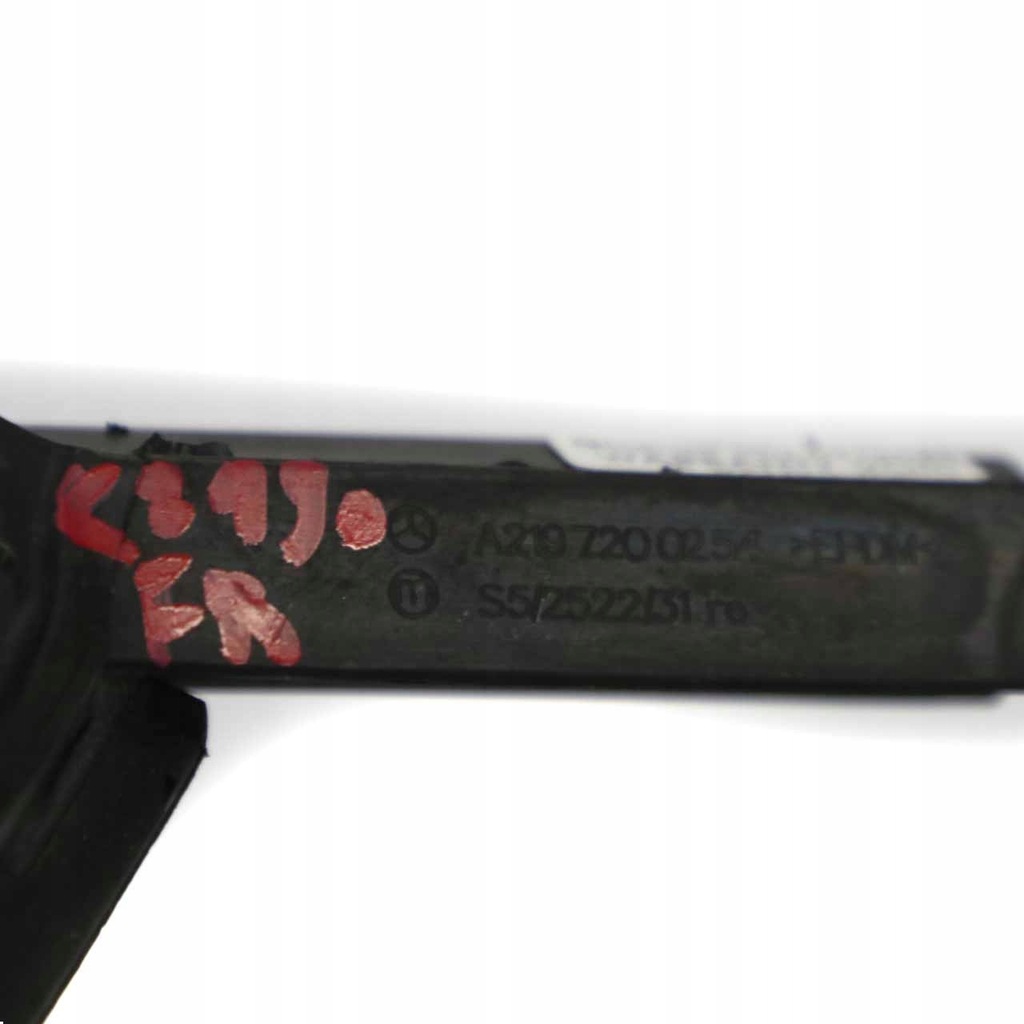 фото №12, Mercedes c219 прокладка стекло дверь перед правая