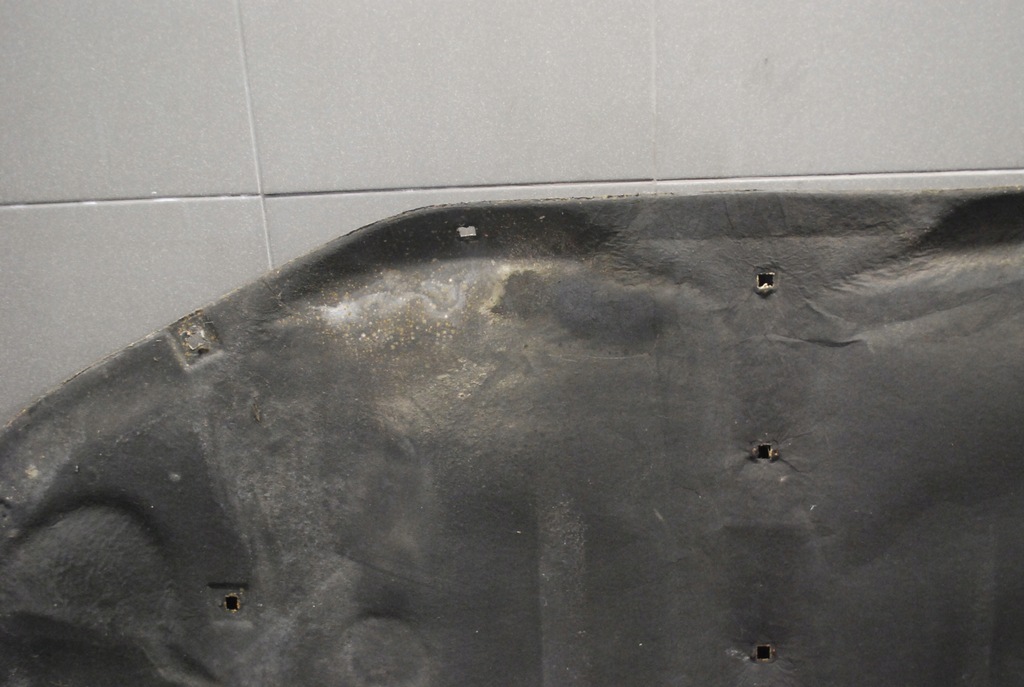 фото №8, Шумоизоляция капот audi a8 d3 клипсы