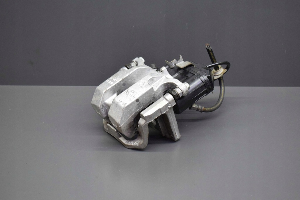 фото №1, Суппорт прижим правый задняя toyota supra