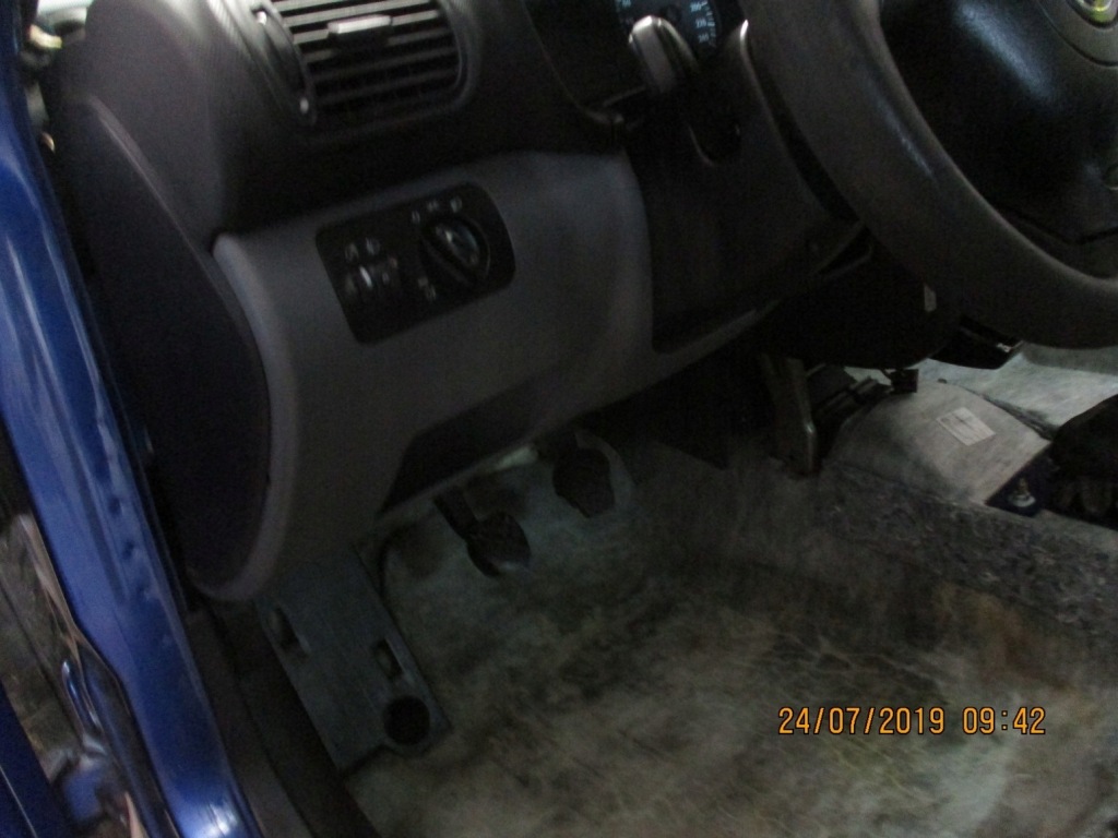 фото №1, Seat leon toledo ii защита pod руль левая dół