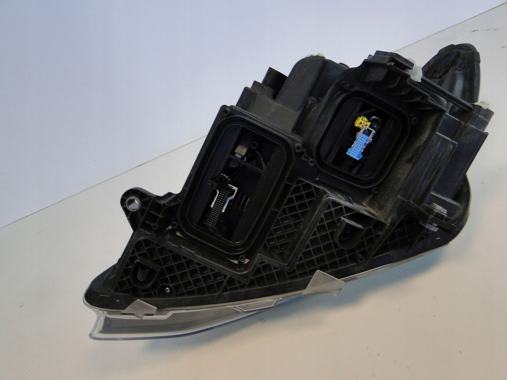 фото №11, Mercedes v klasa w447 447 лампа правая led ils