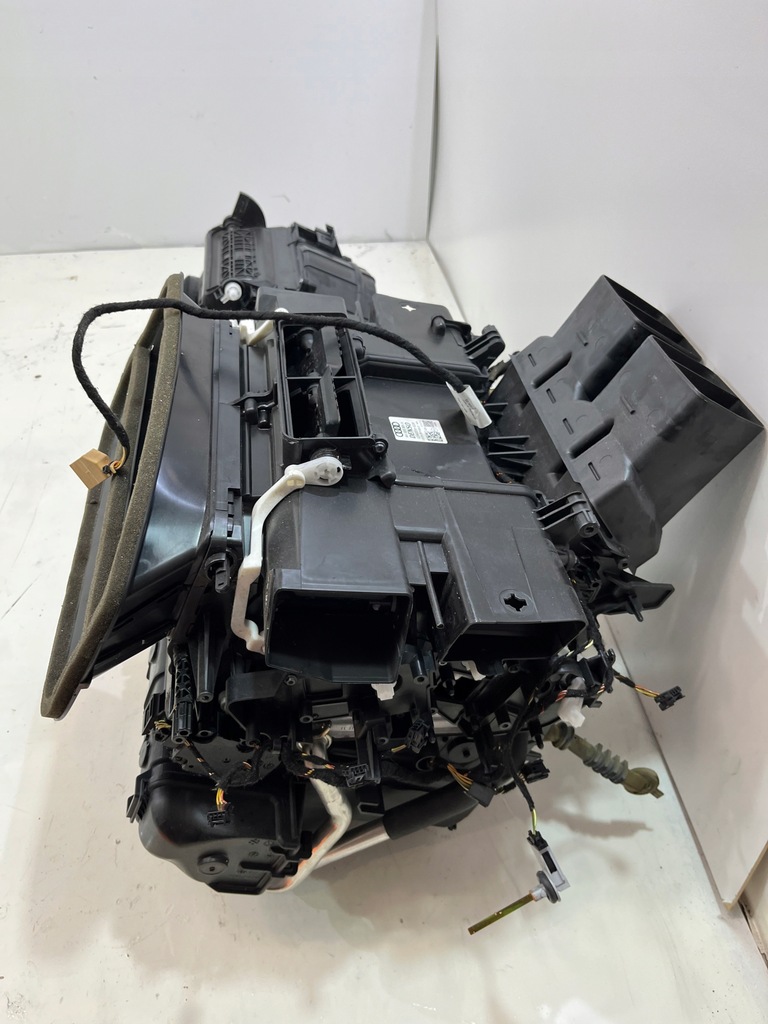 фото №3, Отопитель audi a8 d4 4.2 fsi 4h1820005h cała