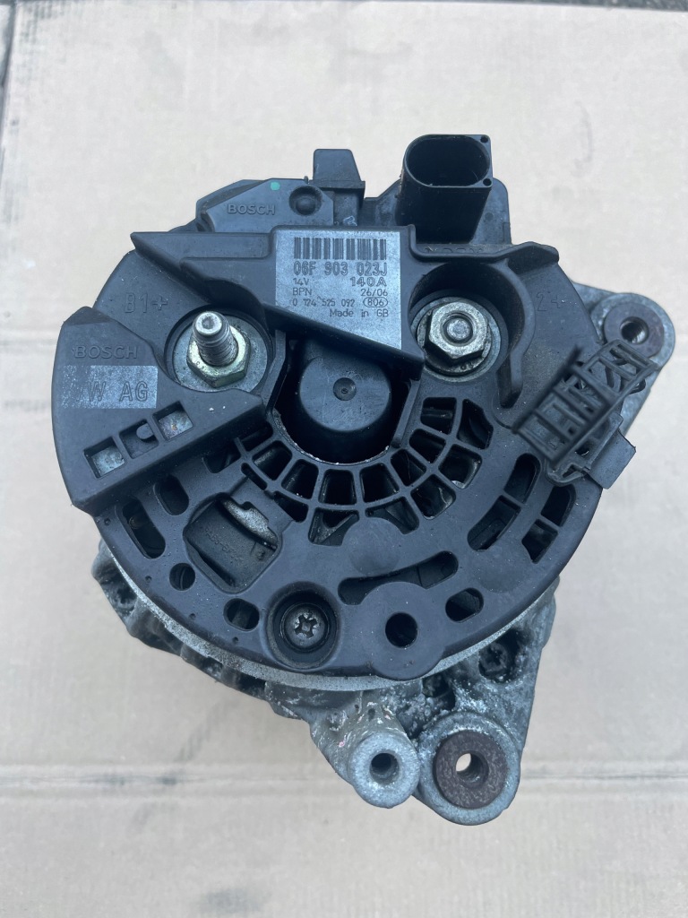 Купити Генератор vw volkswagen caddy 3 3 2.0 d bosch 06f903023f 0124525091