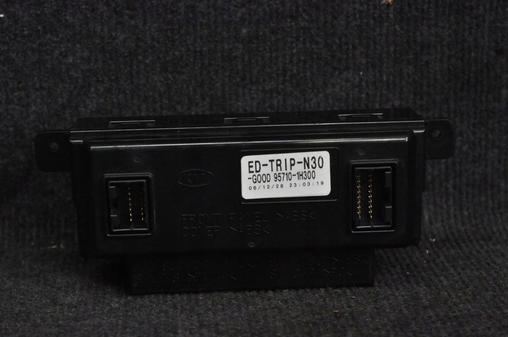 фото №2, Kia ceed 2006 приборная панель