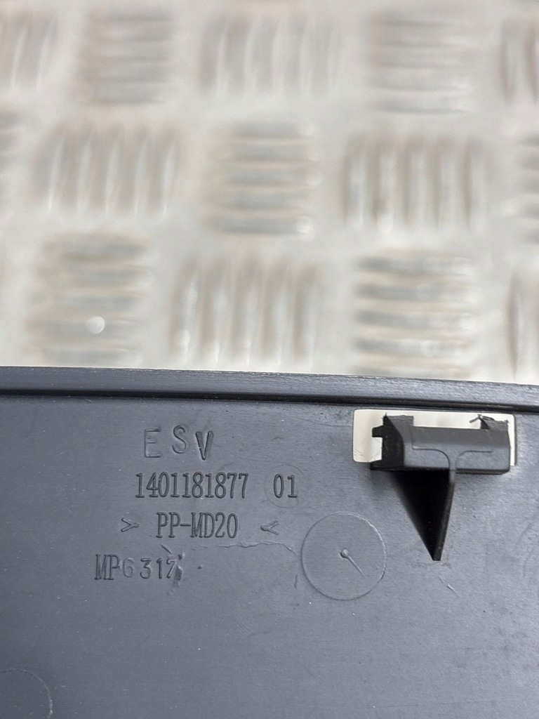 фото №7, Peugeot expert 2018 панель разъём прикуривателя передней туннель среднего