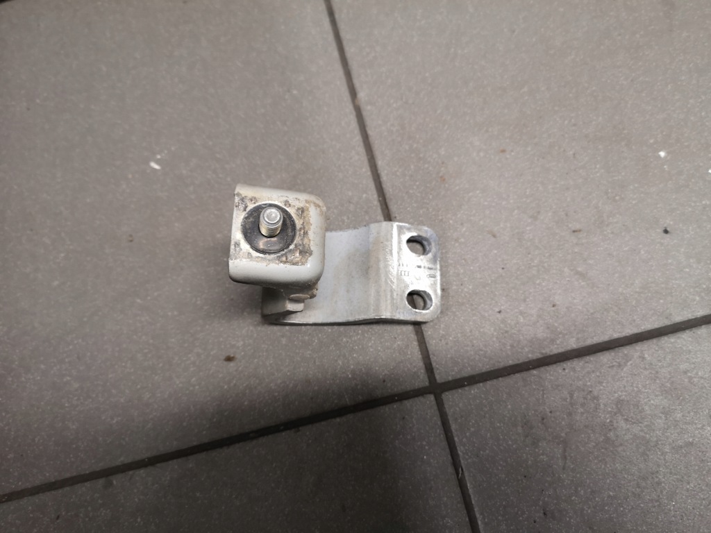 фото №1, Петля крышки багажника audi a6 c5 all 4b9827289b