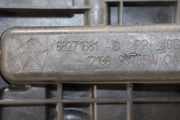 фото №7, Chrysler pacifica 17 18 19 основа акумулятор