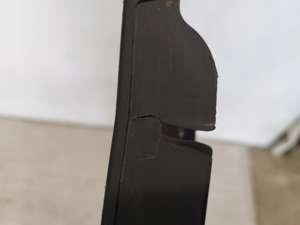 фото №15, Mercedes w243 eqb молдинг крыла правый перед a2438808601