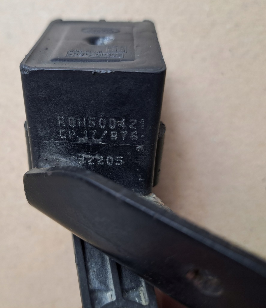 Land rover range rover iii датчик вирівнювання світла rqh500421 в Україні