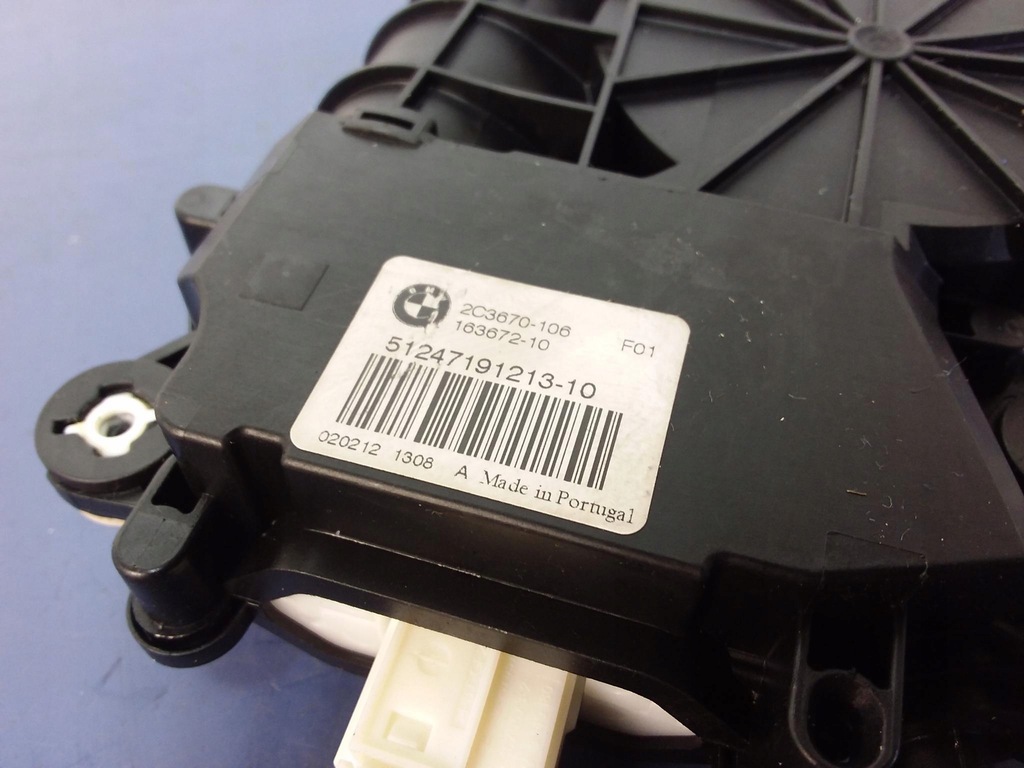 фото №5, Bmw 7 f01 замок доводчик крышки задняя