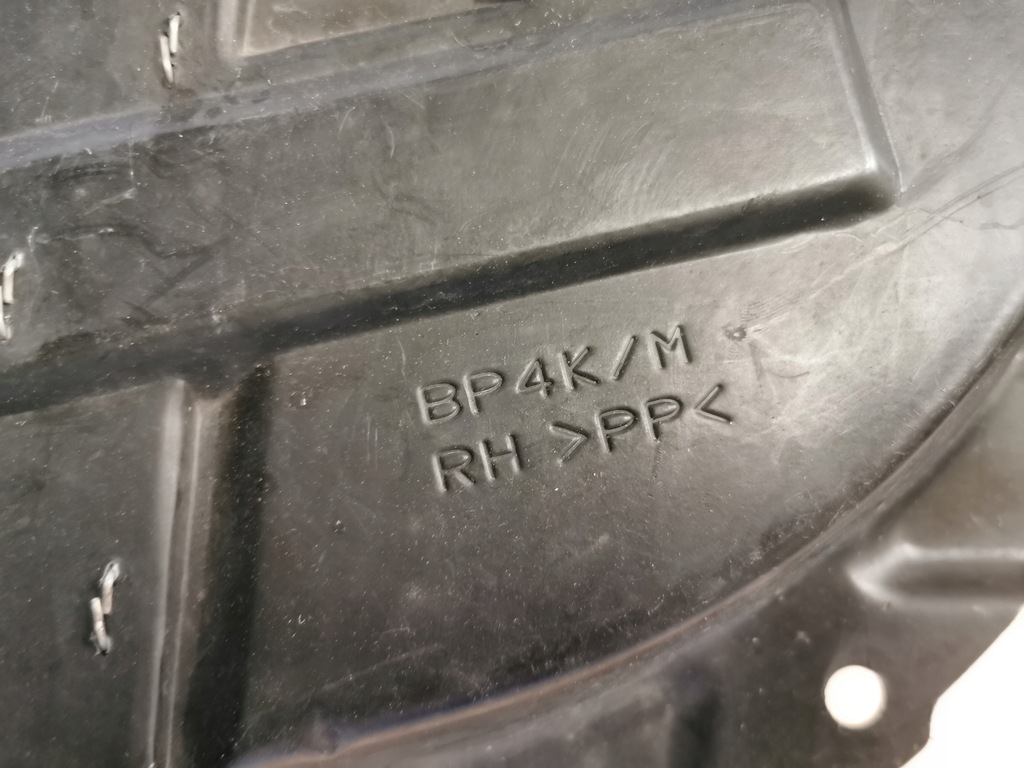 фото №9, Mazda 3 04-08 bp3k/m підкрилок праве передні