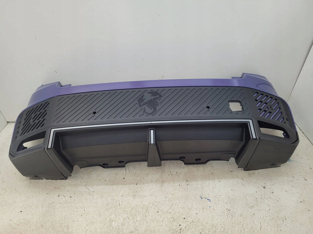 фото №9, Fiat 600e abarth 2024 бампер задняя задний kompletny