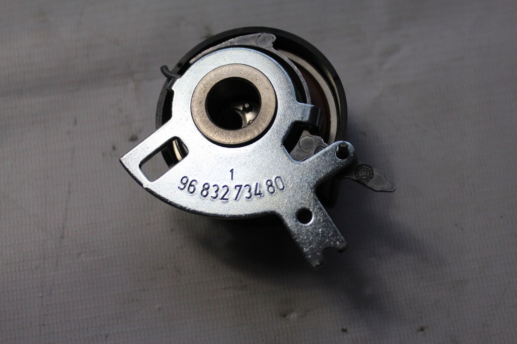 фото №2, Outlander ii 2.2 did ремень распределительного вала+ ролик+ натяжитель