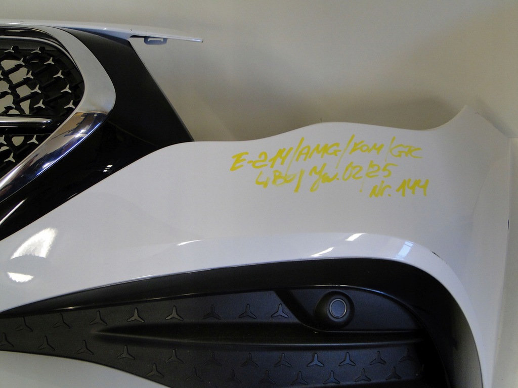 фото №13, Mercedes бампер передний e klasa 214 w214 a2148859801 pts amg 144