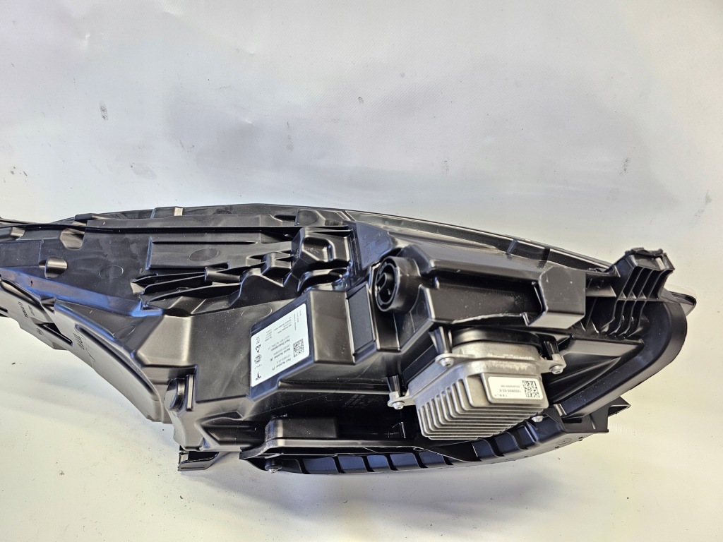 Фара full led tesla model 3 рестайлінг  / model y 2023- лівий перед європа  ліва в Україні