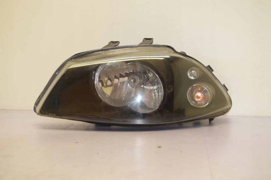 фото №1, Seat ibiza iii лампа левая фара левый