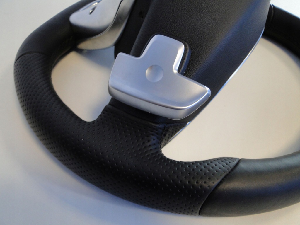 фото №14, Mercedes c w205 205 повітропровід amg пелюстки перемикання