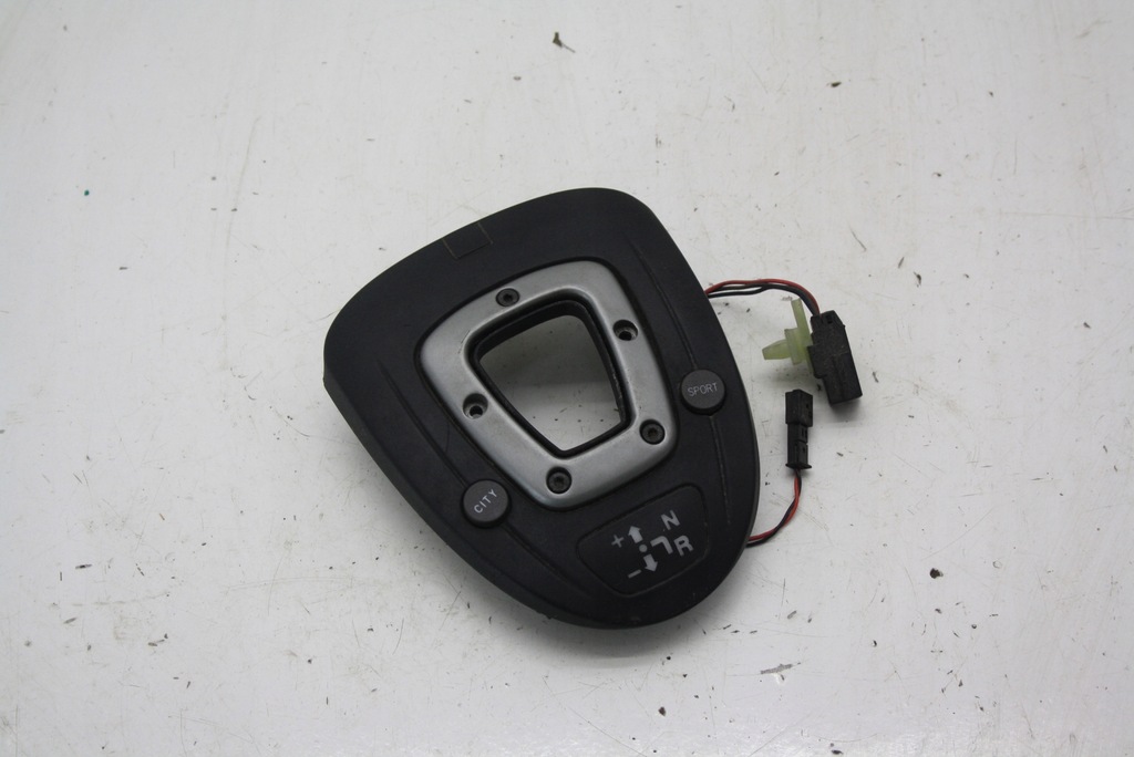 фото №1, Рамка защита выборщик переключения передач alfa romeo gt 94761446