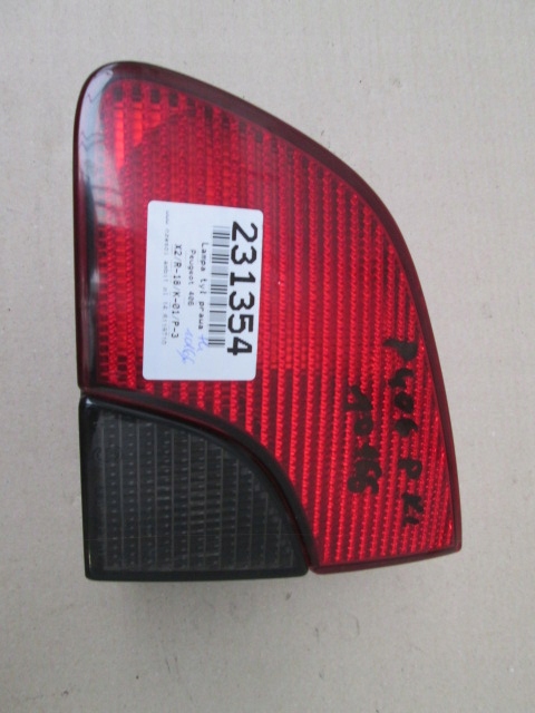 фото №1, Peugeot 406 kombi лампа задняя правая крышки оригинал