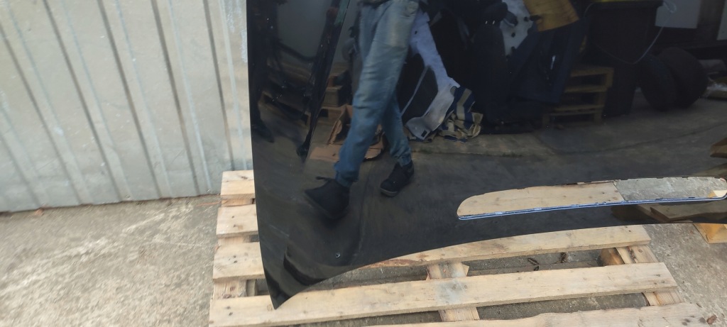 Капот кришка bmw 3 3 e46 sedan/kombi 01-06.05r рестайлінг  668 glanzschwarz в Україні