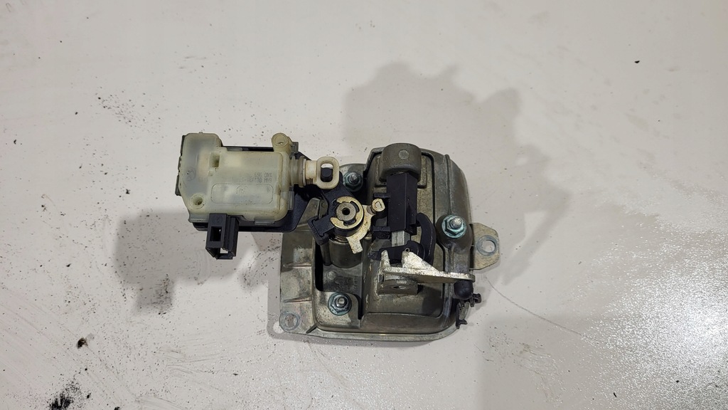 фото №6, Ручка крышки багажника seat ibiza iii 6l 3d 02-08