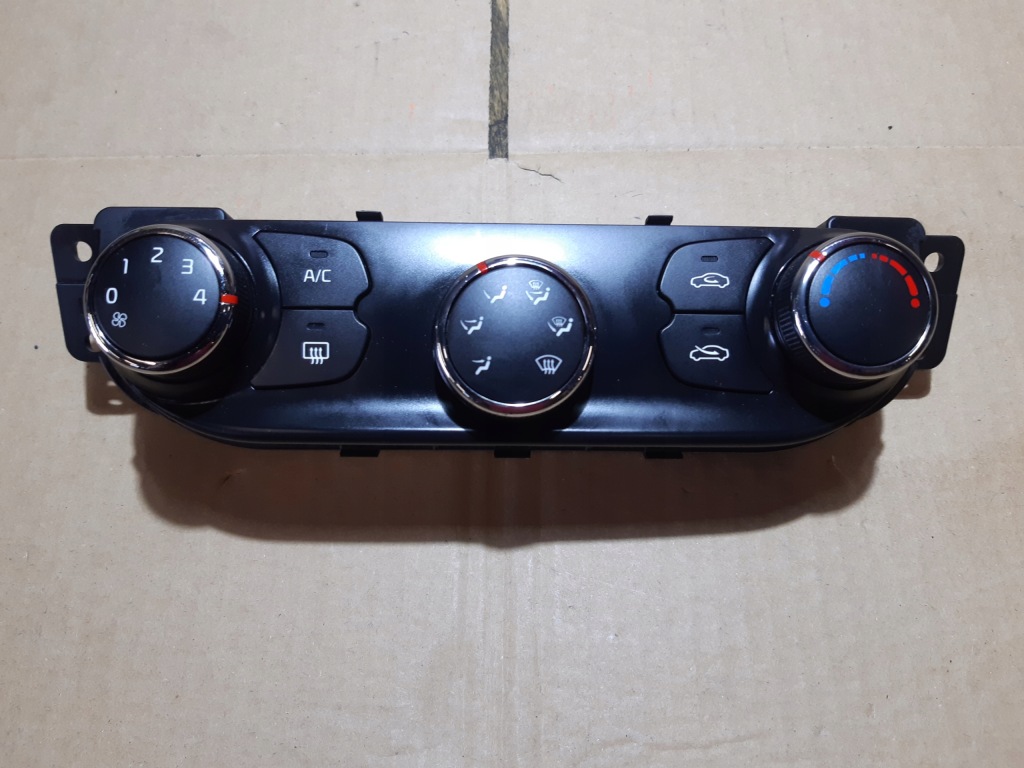 фото №1, Kia ceed ii панель обдув кондиціонера 97250-a2000