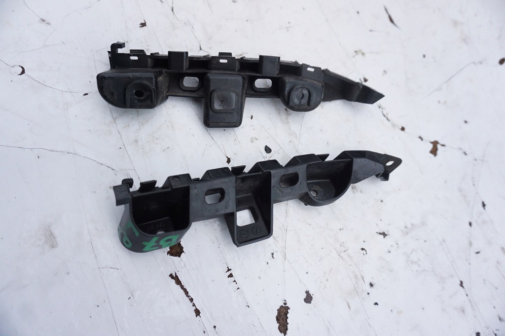 фото №1, Направляющая крыла правый перед vw passat b7