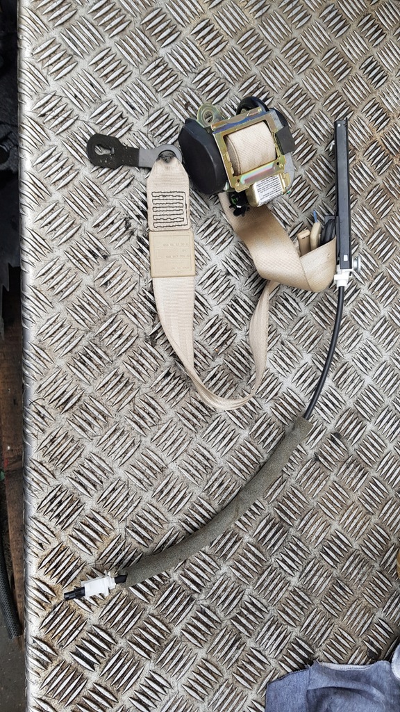 фото №1, Audi a8 d2 pas безпеки лівий перед