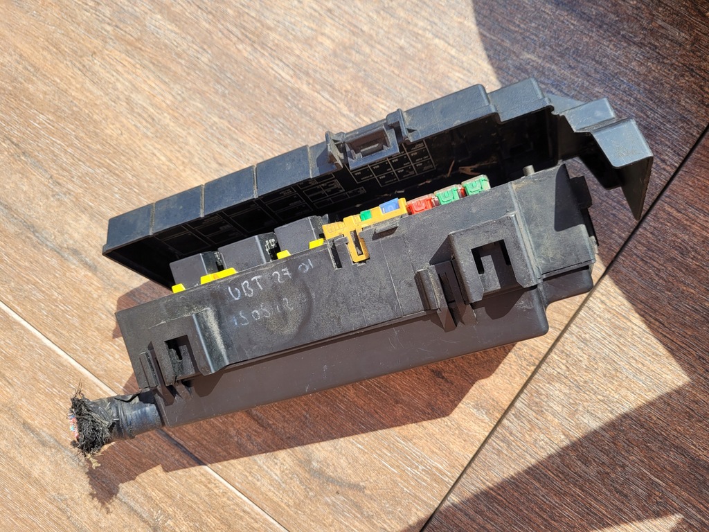 фото №9, Jeep cherokee kj 3.7 коробка предохранителей 56009978aq