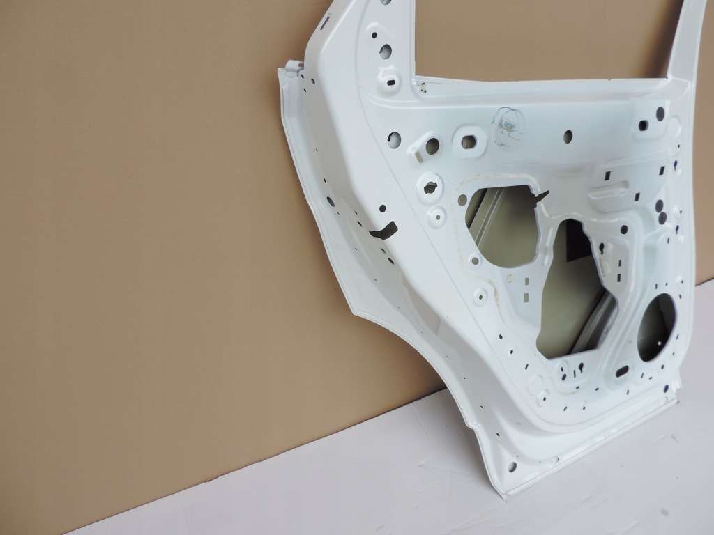 фото №9, Peugeot 3008 2017 2018 левая дверь задняя