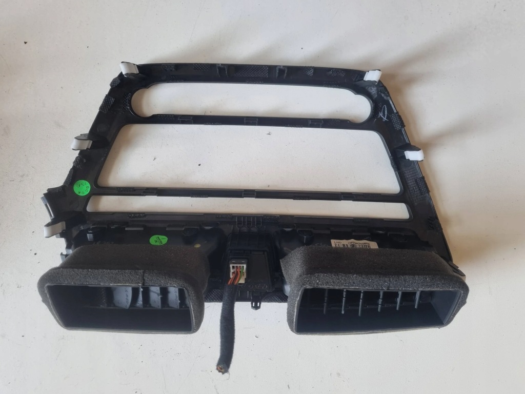 фото №6, Hyundai i20 ii решётка обдув средняя dekor рамка 84740-c8050 14-16 r